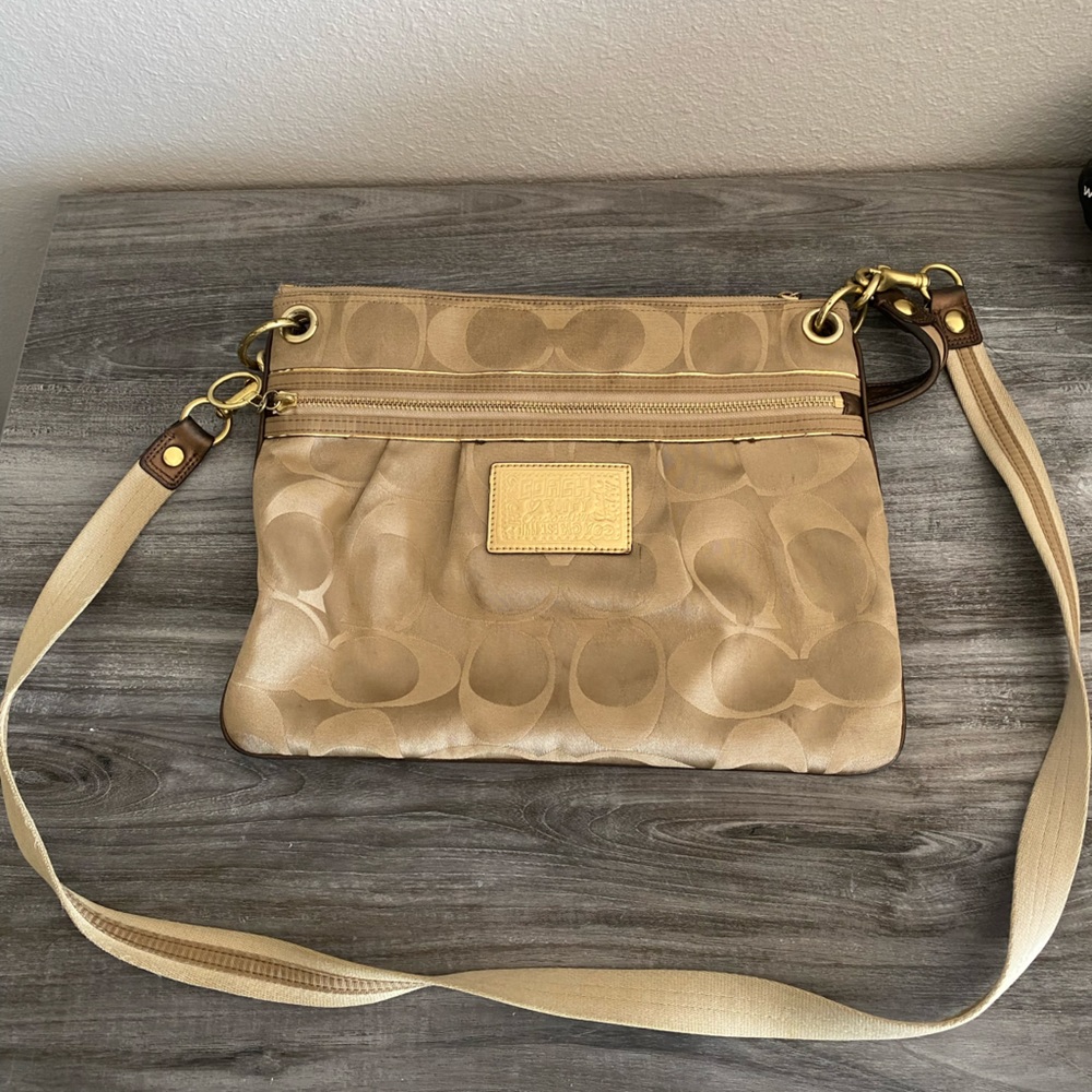 Coach Poppy Crossbody Tan